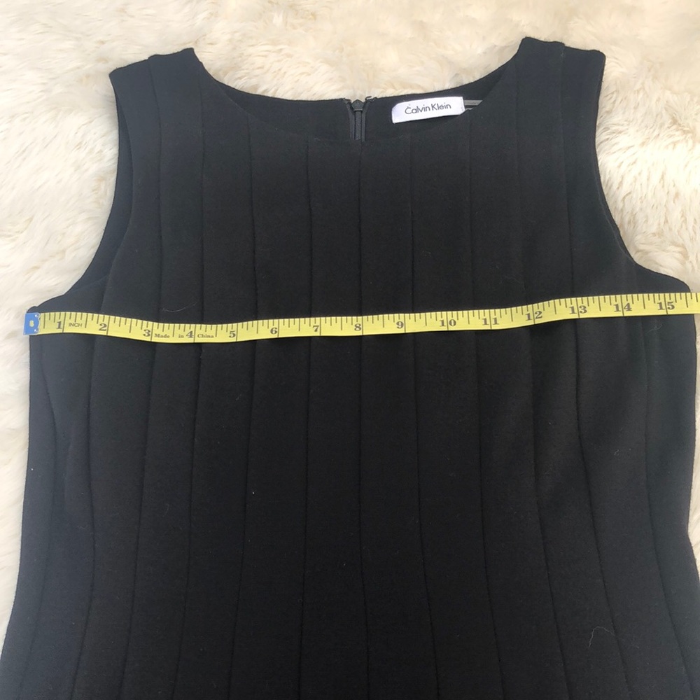 Calvin Klein black pleated dress size 4 - Picture 7 of 8
